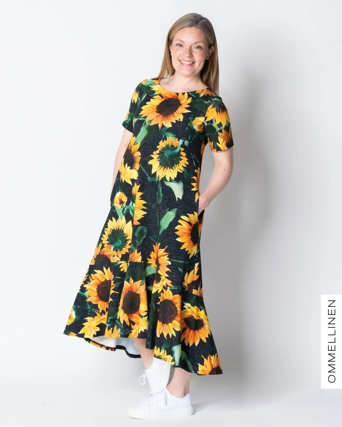 HULMU dress, Auringonkukka - black
