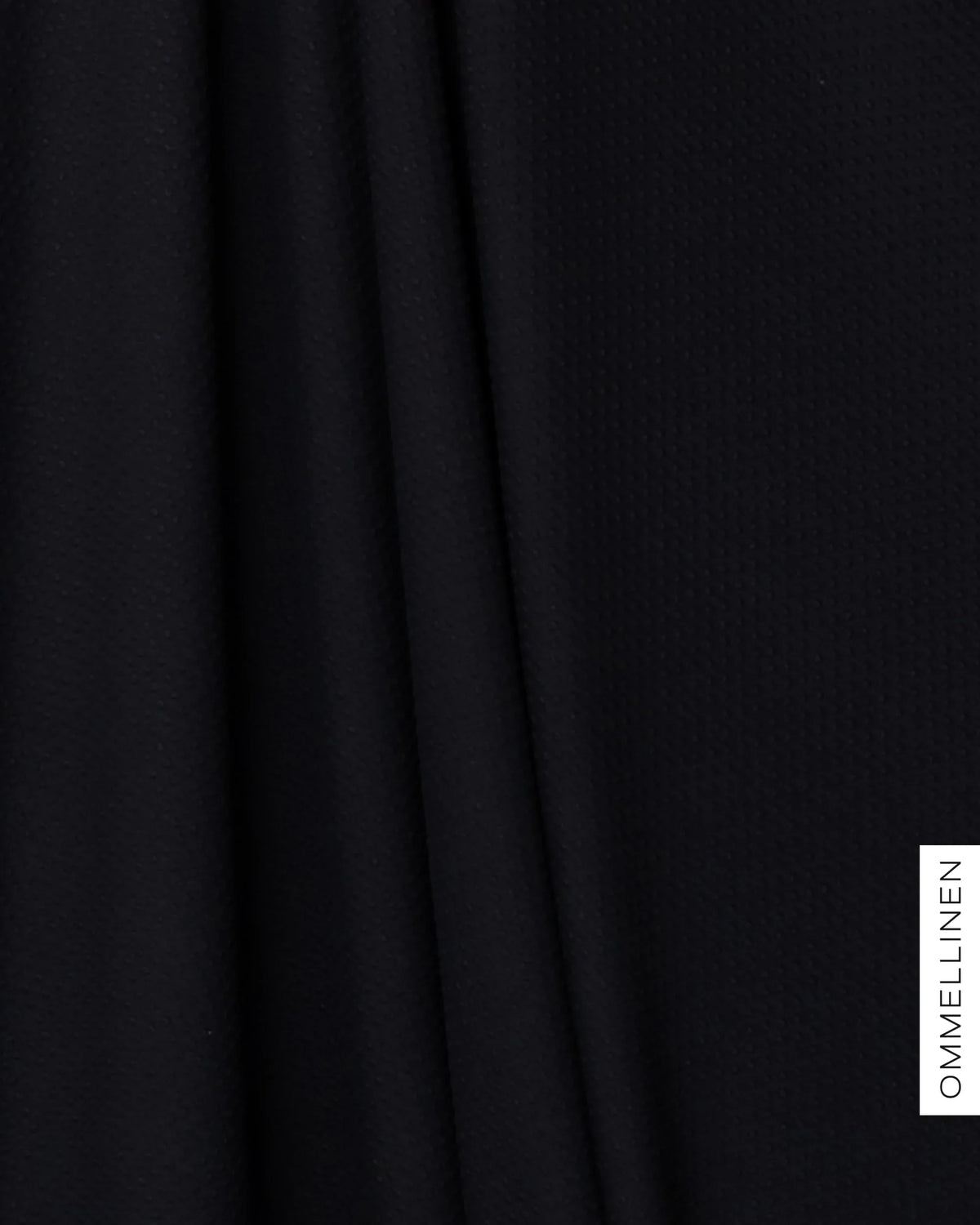 Embossed viscose knit - PRE-CUT, black